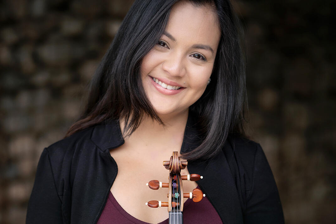 Violinist Allison Lovera