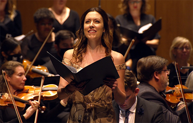 Grant Park Chorus soprano Katelyn Lee appears as soloist with Music of the Baroque